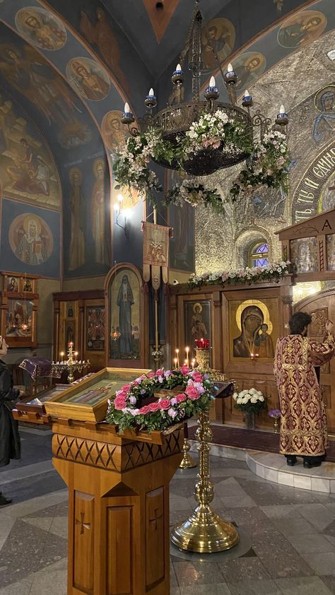 Orthodox Easter Aesthetic, Romanian Orthodox Aesthetic, Church Aesthetic Catholic, Christian Vibes Aesthetic, Orthodox Church Wallpaper, Christian Orthodox Aesthetic, Ortodox Wallper, Serbian Orthodox Wallpaper, Orthodox Background