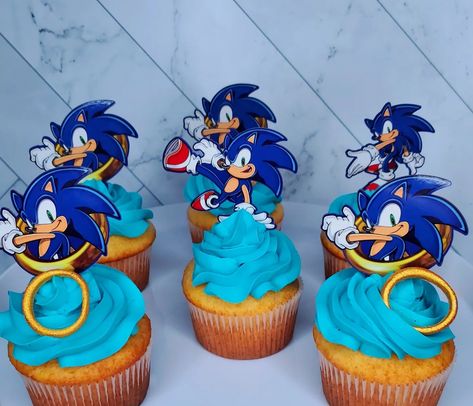 Sonic The Hedgehog Cupcakes Ideas, Sonic The Hedgehog Cupcakes Cake Ideas, Sonic Cupcakes Birthdays, Sonic Donuts Ideas, Sonic Theme Birthday Cake, Sonic Themed Cake, Sonic Hedgehog Cupcakes, Sonic Bday Cake, Cupcakes Sonic Birthday