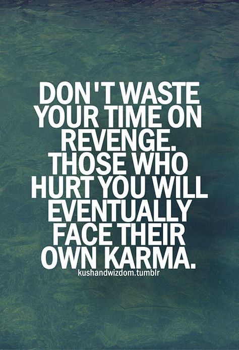 Isn't that the truth! Good luck w the new Guy rowdy ronda! Get laid this wkend gold digger Gold Digger Quotes, Selfish People Quotes, Revenge Quotes, Lies Quotes, Sup Yoga, Love Life Quotes, Gold Digger, Inspirational Quotes Pictures, Karma Quotes