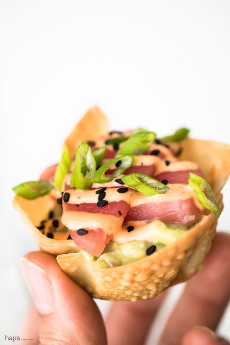 Tuna Sashimi and Avocado Wonton Cups Tuna Sashimi, Wonton Cups, Won Ton, Tuna Avocado, Pastry Shells, Sushi Recipes, White Plate, Holiday Appetizers, Sriracha