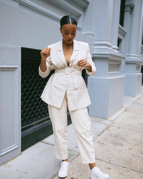 All White Outfit, Black Women Fashion, Basic Outfits, White Outfits, All White, Look Fashion, Classy Outfits, Suits For Women, Fashion Inspo Outfits