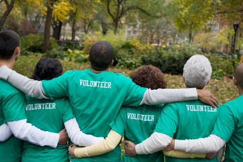 This year, get the warm-fuzzies and a smaller tax bill for donating to your favorite causes. Here's what you need to know to give efficiently while maximizing your tax savings. Give Volunteer, Tax Time, Charitable Giving, Light Film, Volunteer Work, Warm Fuzzies, Corporate Social Responsibility, Volunteer Opportunities, African People