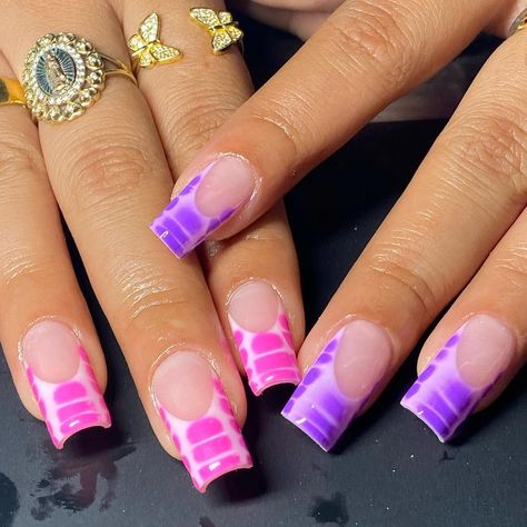 Nail Ideas Pink And Purple, Purple Croc Nails, Purple And Pink Nails Design, Pink And Purple Nails Designs, Pink And Purple Nails, Croc Nails, Purple And Pink Nails, Acrylic Dip Nails, Butterfly Nails