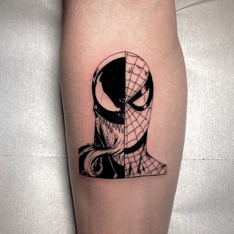 Venom Tattoo Ideas, Spiderman Tattoos, Super Hero Tattoos, Venom Tattoo, Tattoo Ideas Simple, Spiderman Noir, Hero Tattoo, Spiderman Tattoo, All Spiderman