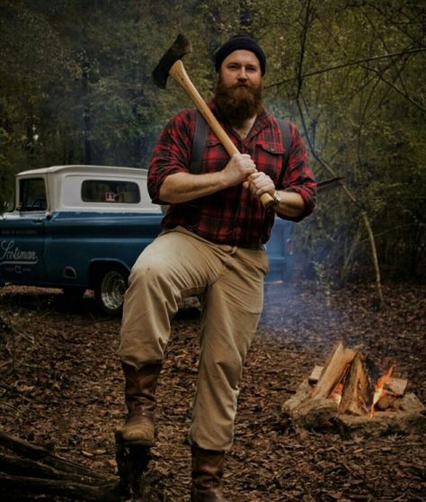 Lumberjack Style Men Outfits, Woodsman Style, Lumberjack Aesthetic, Lumberjack Outfit, Lumberjack Men, Ben Napier, Mens Outdoor Fashion, Lumberjack Style, Men At Work