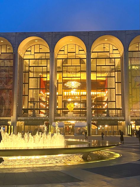 Lincoln Center Nyc Ballet, Lincoln Center Nyc, Met Opera, New York Broadway, Future Aesthetic, Time Aesthetic, Musical Theatre Broadway, Nyc Summer, American Ballet Theatre