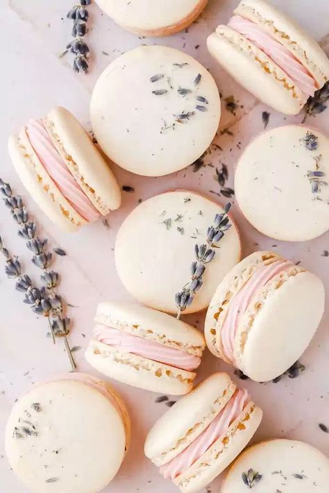 Blackberry Lavender Jam, Lavender Macaron, Best Macaron Recipe, Blackberry Buttercream, Blackberry Lavender, Lavender Jam, French Macaroon Recipes, Lavender Macarons, Lavender Cookies