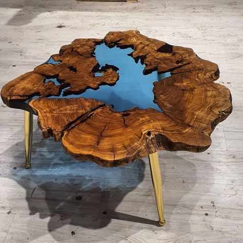 Driftwood Epoxy, Resin Center Table, Epoxy And Wood Table, Resin End Table, Stump Ideas, Resin Side Table, Epoxy And Wood, Diy Resin Table, Round Wooden Coffee Table