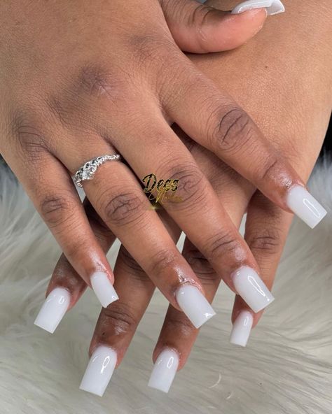 Dess 💅🏾🥶 Year Old🥵’s Instagram post: “Shorties 🤍 Ft: @klawfanatik “Glass Top Coat” Use Code “Dess10” * @theboujee.nailsupplies “Lucid Dream Cuticle Oil” Use Code “Dess20”…” Shorties Acrylic Nails Square, Shorties Acrylic Nails, Acrylic Nails Square, Cute Short Nails, Lucid Dream, Hard Nails, Colored Acrylic Nails, White Acrylic Nails, Girly Acrylic Nails