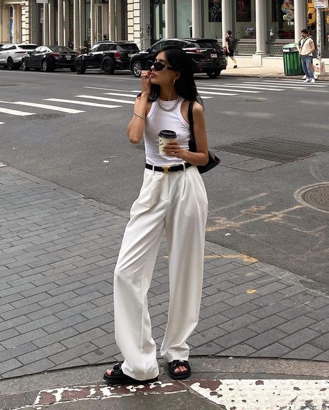 @ya_______i • today’S Look 🤍 Natasha • Threads Cream Trousers Outfit, White Pants Outfit Summer, Cream Pants Outfit, White Pants Outfit, Cream Trousers, Oufits Casual, Cream Pants, Paris Outfits, Look Stylish