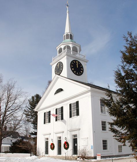 Historic Amherst, New Hampshire - New England Today Church Aesthetic, Old Country Churches, Historic New England, New England Travel, Country Church, Old Churches, Colonial Architecture, Church Building, Place Of Worship