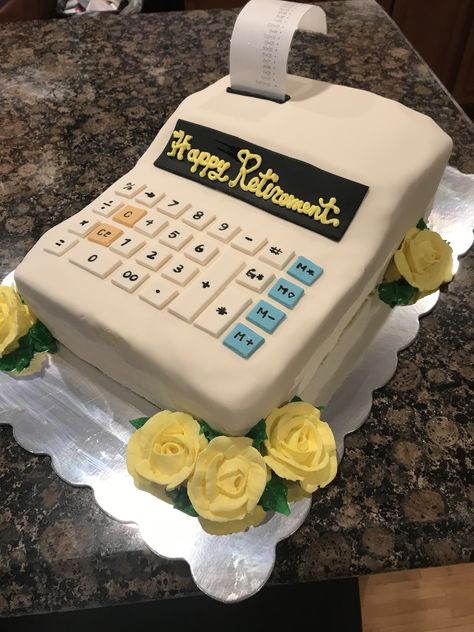 Retirement cake for an accountant Cake For Chartered Accountant, Accountant Retirement Cake, Retirement Cakes For Teachers, Bank Retirement Cake, Graduation Cake Accounting, Retirement Gift Basket, Iphone Wallpaper Sky, Football Cake, Retirement Parties