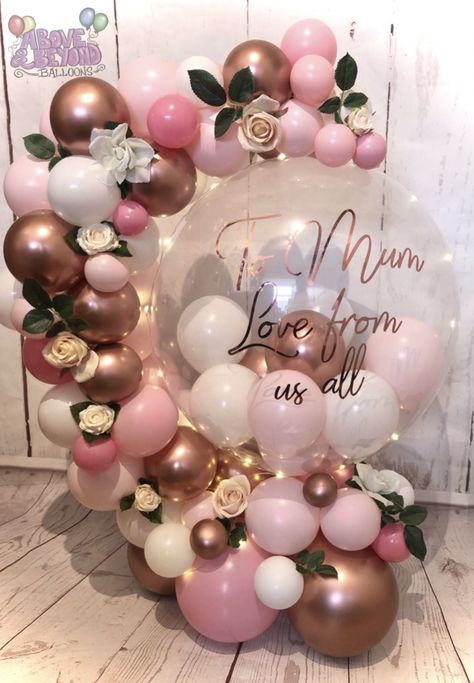 Mother's Day Balloon Decorations, Balloon Hug Design, Mothers Day Arts And Crafts, Balloon Bouquet Ideas Birthday, Mothers Day Balloons Ideas, Balloon Hugs, Mothers Day Crafts Ideas, Birthday Stuffed Balloons, Mothers Day Balloons Bouquets