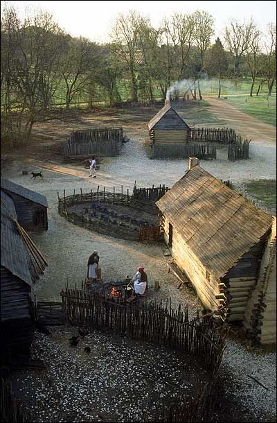 Slave quarter at Carters Grove, a few miles from Colonial Williamsburg's Historic Area Williamsburg Vacation, Colonial Williamsburg Va, Colonial Williamsburg Virginia, Colonial Life, Virginia History, Williamsburg Virginia, Williamsburg Va, Colonial Times, Living History Museum