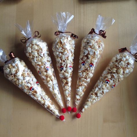 Rudolf popcorn cones Popcorn Christmas, Popcorn Cones, Christmas Play, Nursing Home, Art Club, Christmas Craft, Games For Kids, Christmas Fun, Popcorn