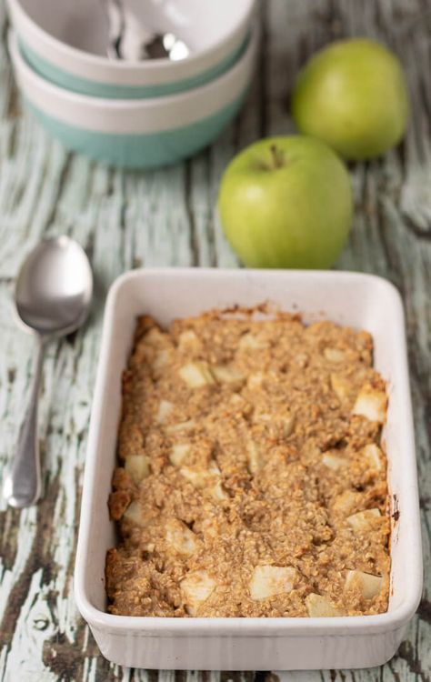 Apple Oats, Cinnamon Oats, Low Fat Breakfast, Apple And Cinnamon, Porridge Recipes, Chocolate Crunch, Quick Healthy Breakfast, Oats Recipe, Porridge Oats