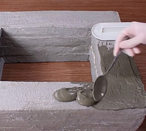 Learn to make a DIY Cement Fountain Concrete Fountain Diy, Cement Fountain, Fountain Diy, Wood Fountain, Concrete Fountains, Diy Cement, Cement Blocks, Old Best Friends, Diy Fountain