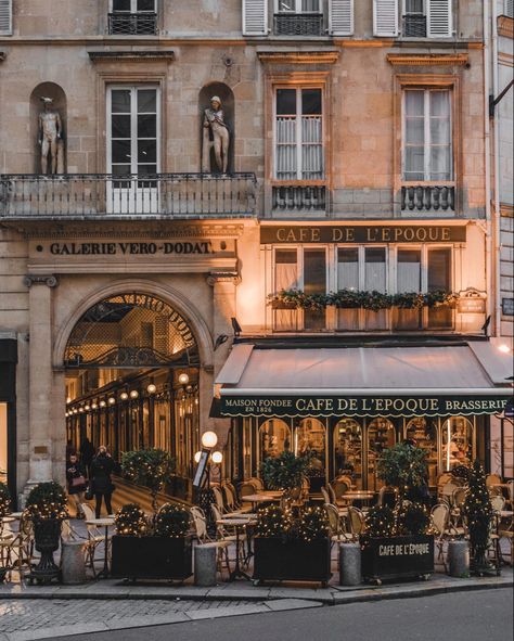 Coffee In Paris, Paris Travel Photography, Paris Luxury, France Travel Guide, Parisian Cafe, Paris Vacation, Instagram Paris, Parisian Vibes, Paris Aesthetic