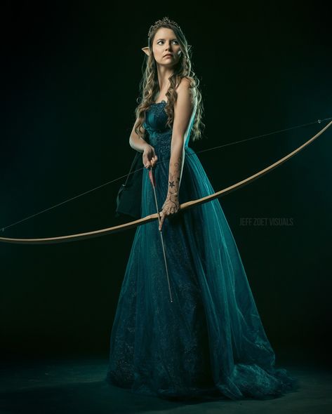 Cosplay Super Shoot | Cosplays can be inspired by anything! Doesn’t have to just be movies, tv, comics or anime… it can be books too! FEYRE ARCHERON cosplay by… | Instagram Anime It, Feyre Archeron, Be Inspired, Comics, Tv, Books, Anime, Instagram