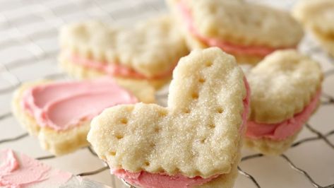 Wafer Sandwich Cookies, Cream Wafers, Cookie Cookbook, Strawberry Buttercream, Shaped Cookies, Heart Shaped Cookies, Wafer Cookies, Buttery Cookies, Buttercream Recipe