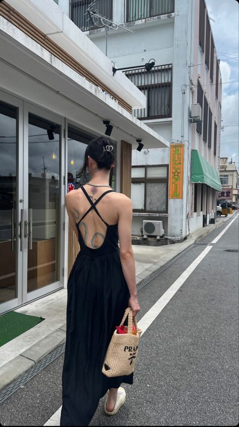 Sora Choi Tattoo, Choi Sora, Androgynous Girls, Sora Choi, Komatsu Nana, Hair Streaks, Insta Stories, Party Girls, Summer Girls