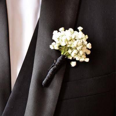 Buttonhole Flowers, Flowers For Men, Rustic Boutonniere, Button Holes Wedding, Groomsmen Boutonniere, Rose Boutonniere, Baby S Breath, Wedding Order, Chic Flowers