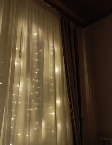 Lights In Window, Fairy Lights Window, White Christmas Lights, Light Chain, Curtain Wall, Curtain Lights, White Curtains, Sheer Curtain, Twinkle Lights