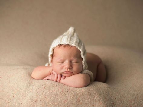 Looking for a unique name for your little baby boy? Dive into this list of Icelandic boy names. I've got you covered with the most popular picks, some cool Viking-inspired monikers, and a few rare Icelandic Names, Scandinavian Names, Names And Their Meanings, Norse Names, Viking Names, Leif Erikson, Norse Words, Names Boy, Girl Names With Meaning