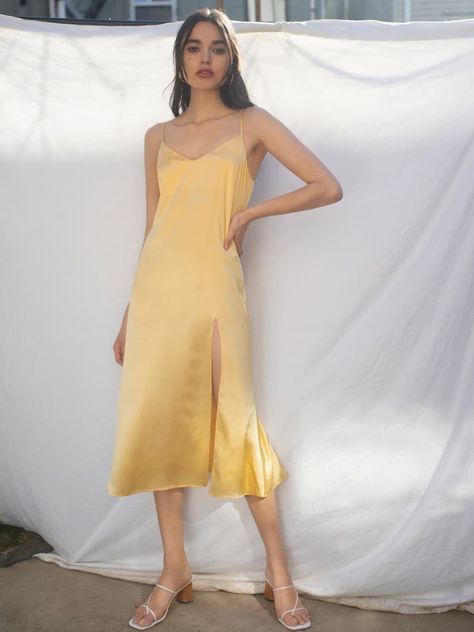 Yellow Slip Dress, Slip Dress Midi, Ethical Clothing Brands, Midi Skirt Outfit, Strapless Midi Dress, Silk Midi Dress, Dress Midi, Satin Dresses, Silk Dress