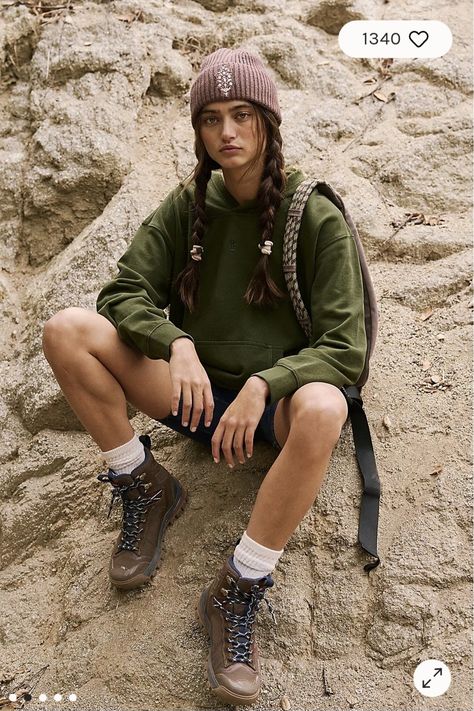 Hiker Style, Hiking Fits, Outdoorsy Style, Wife Style, Outdoor Trekking, Free People Activewear, Hiking Fashion, Camping Outfits, Outdoor Fashion