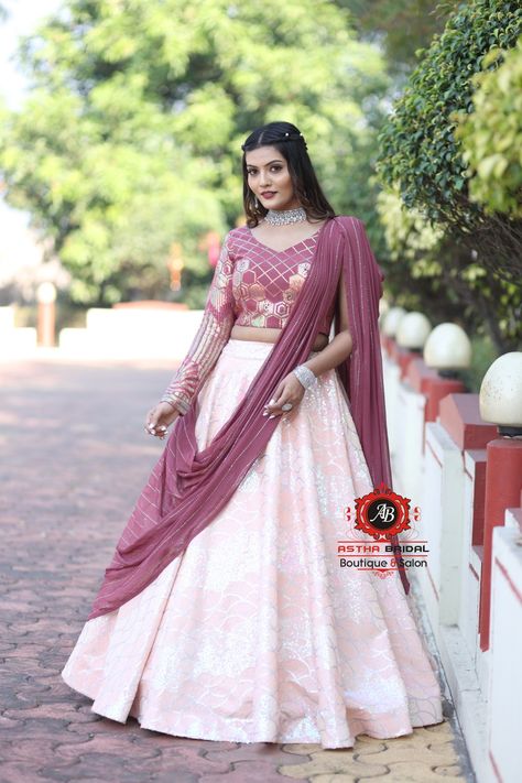 Langha Design Latest For Girl, ચણીયા ચોલી, Lehenga Designs Simple Latest, Lehanga Designs Latest For Wedding, Lengha Designs Latest, Lehnga Designs Indian Weddings Simple, Lahenga Design Latest, Lehnga Designs Indian Weddings, White Chaniya