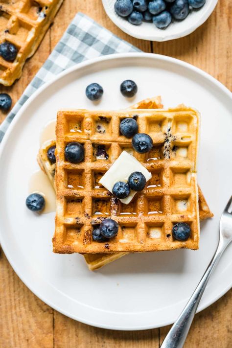 Blueberry Waffles Greek Yogurt Waffles, Blueberry Waffles Recipe, Waffle Iron Ideas, Berry Waffles, French Bread French Toast, Banana Waffles, Blueberry Waffles, Buttermilk Waffles, Fluffy Waffles