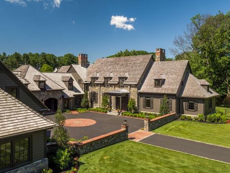 owls nest Texas House Exterior, Driveway Courtyard, Brown House Exterior, Gambrel Exterior, Period Architecture, Stone Exterior Houses, Staircase Handrail, Court Yard, Farmhouse Colonial Exterior