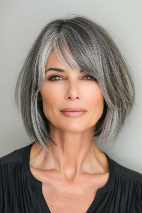 Modern Bob Hairstyles, Grey Hair With Bangs, Best Haircuts, Short Layered Haircuts, Haircut And Color, Hair Color And Cut, Cool Haircuts, Short Hair Cuts For Women, Grey Hair