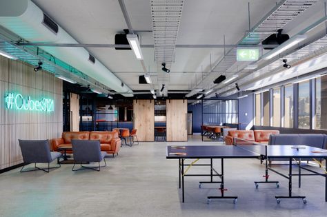 CreativeCubes.Co - Gold Winner - 2018 Melbourne Design Awards Office Entertainment Area, Office Recreation Area, Common Room Design, Common Area Design, Office Common Area, Collaborative Space, Private Workspace, Recreation Room, Recreational Room