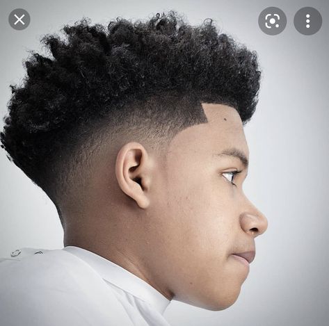 Black Boys Haircuts Fade, Black Fade Haircut, Black Hair Fade, Top Fade Haircut, Types Of Fade Haircut, Boys Fade Haircut, Mid Fade Haircut, Black Boys Haircuts, Afro Fade