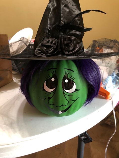 Painted Witch Pumpkin Ideas, Pumpkin Witch Face, Bear Pumpkin, Dollar Tree Halloween Decor, Geometric Line Tattoo, Creative Pumpkin Decorating, Pumpkin Decorating Contest, Pumpkin Contest, Dollar Tree Halloween