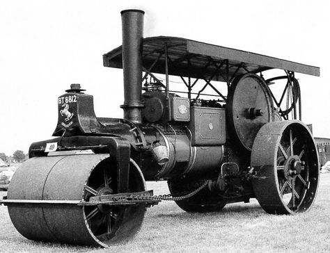 Aveling and porter steam roller Steam Roller, Road Building, Steam Tractor, Road Roller, Big Machines, Traction Engine, Old Farm Equipment, Old Tractors, Vintage Tractors