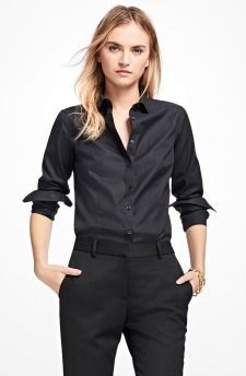 Thursday's Workwear Report: Non-Iron Tailored-Fit Dress Shirt - Corporette.com Stylish Business Casual, Lesbian Outfits, Lesbian Fashion, Woman Suit Fashion, Casual Work Outfit, Tomboy Style Outfits, Androgynous Fashion, Tomboy Fashion, Fit Dress