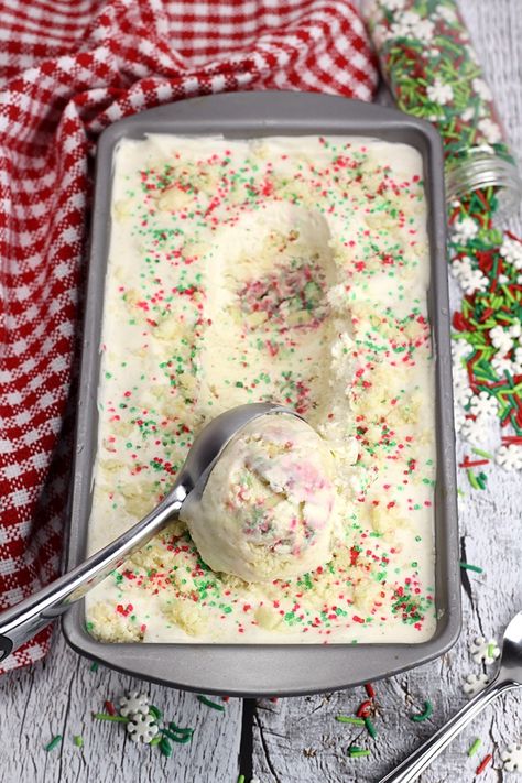 No Churn Christmas Cookie Ice Cream - The Toasty Kitchen Christmas Icing, Sugar Cookie Christmas, Holiday Ice Cream, Christmas Ice Cream, Churn Ice Cream, Cookie Ice Cream, Ice Cream Maker Recipes, Cookie Christmas, Homemade Ice Cream Recipes