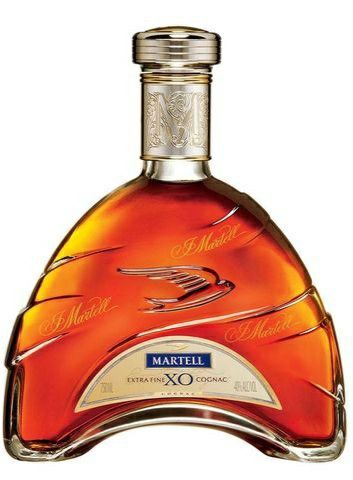 Martell Cognac, Cognac France, Alcohol Bottles, Cigars And Whiskey, Wine And Liquor, Negroni, Liquor Bottles, Sauvignon Blanc, Wine And Spirits