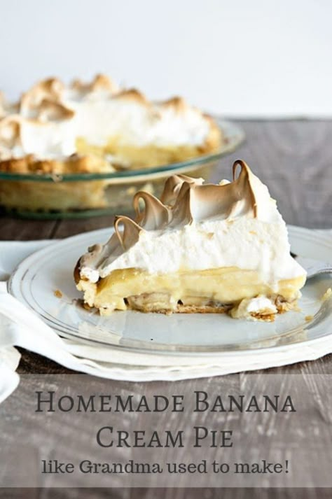 Merangue Pie, Homemade Banana Cream Pie, Snickers Torte, Lemon Meringue Pie Easy, Banana Cream Pie Recipe, Once Upon A Chef, Banana Pie, Meringue Pie Recipes, Trisha Yearwood