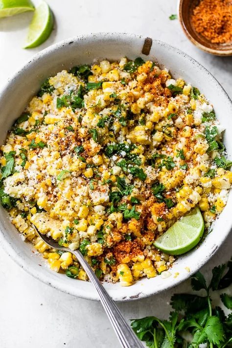 Mexican-Inspired Grilled Corn Salad with Cotija - Skinnytaste Mexican Street Corn Elote, Corn Elote, Quinoa Salads, Lime Seasoning, Mexican Corn Salad, Green Salads, Side Salads, Grilled Corn Salad, Chili Lime Seasoning