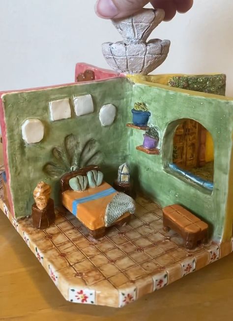 Ceramics Final Project Ideas, Lotr Ceramic, Clay Slab Projects, Fun Ceramic Projects, Clay Diorama, Ceramic Miniatures, Clay Artwork, 3d Art Projects, Mini Clay