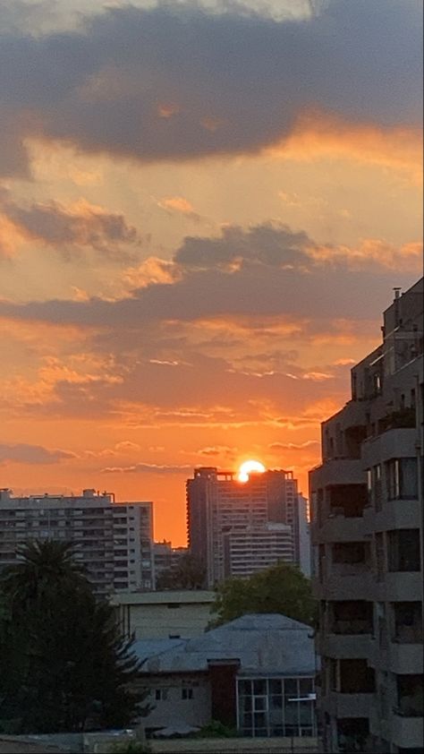 Sun, sunset, orange, clouds, city, golden, buildings, heaven, calm, happy, freedom, summer Sunset With Buildings, Boston Aesthetic, Orange Clouds, Pictures Of The Sun, Building Aesthetic, Camino Real, Sunrise Pictures, Travel Picture Ideas, Cloud City