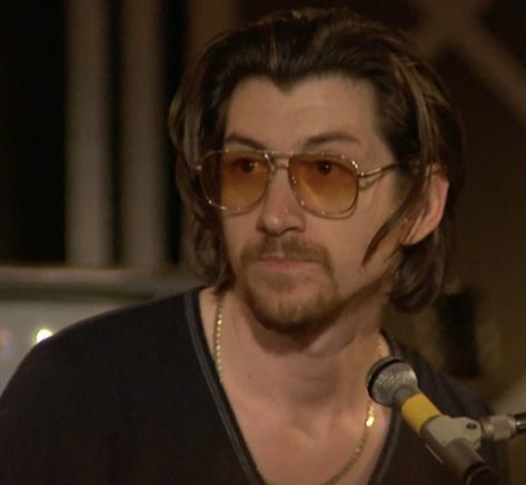 Alex Turner 2018 Hair, Tbhc Alex Turner Era, Alex Turner Beard, Alex Turner Tbhc Era, Alex Turner Sunglasses, Bald Alex Turner, Tbhc Alex Turner, Tranquility Base, Alex Arctic Monkeys