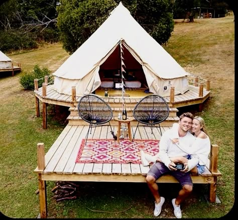 Glamping Furniture Ideas, Glamping Site Ideas, Yurt Campground, Camping Site Ideas, Garden Glamping, Luxury Camping Tents, Glamping Business, Tents Camping Glamping, Tent Garden