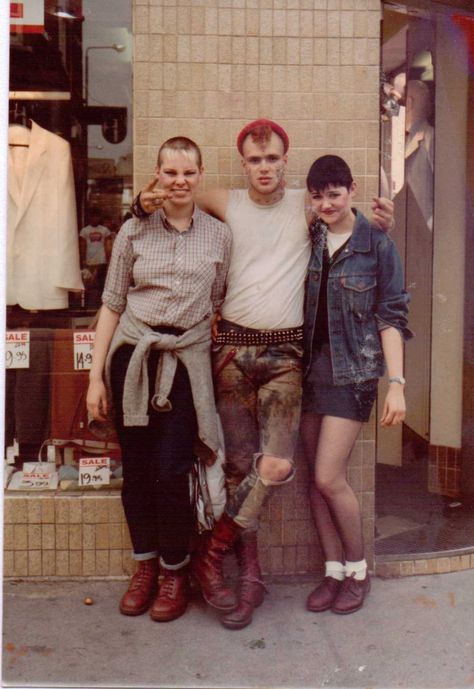 The Museum of Youth Culture wants Londoners to share pictures of their awkward teenage years Teenage Culture, Youth Culture Photography, London Culture, Culture Photography, Skinhead Girl, British Culture, Camden Market, Youth Subcultures, Punk Culture