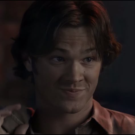 Sam And Dean Matching Icons, Sam Winchester Pfp, Sam Winchester Funny, Supernatural Pfp, Sam Winchester Icon, Dean Winchester Shirtless, Supernatural Drawings, Sammy Winchester, Spn Memes