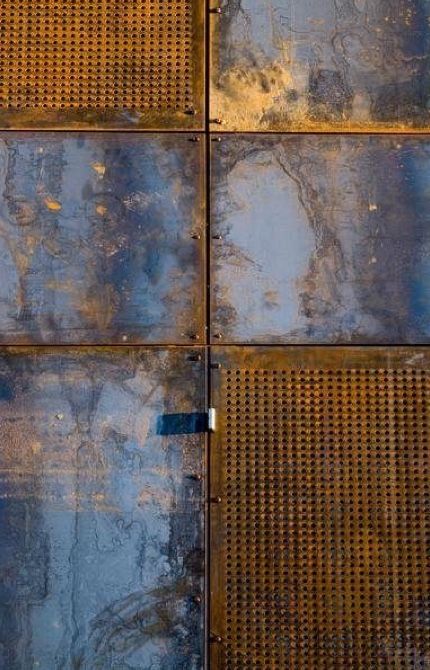 Metal Facade, Industrial Style Decor, Lounge Bar, Bright Paintings, Wall Finishes, Corten Steel, Futurism, Wall Treatments, 인테리어 디자인